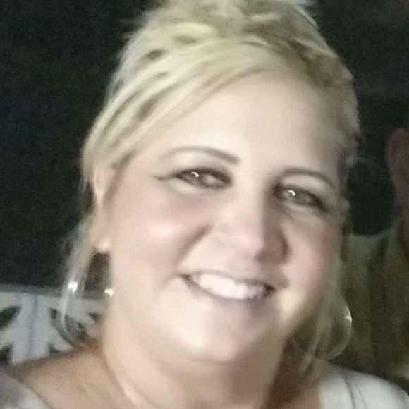 Meet your Posher, Adriana - Picture 1 of 1